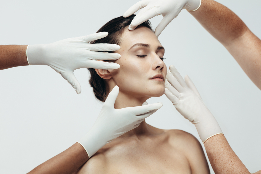 BIOESTIMULADORES CUTÂNEOS (SCULPTRA® E RADIESSE®)